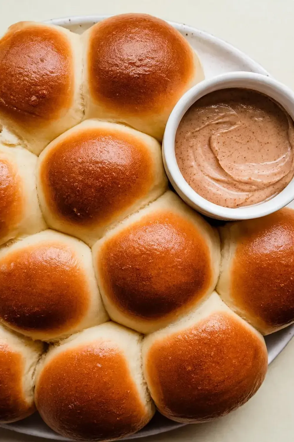 Copycat Texas Roadhouse Cinnamon Butter Rolls